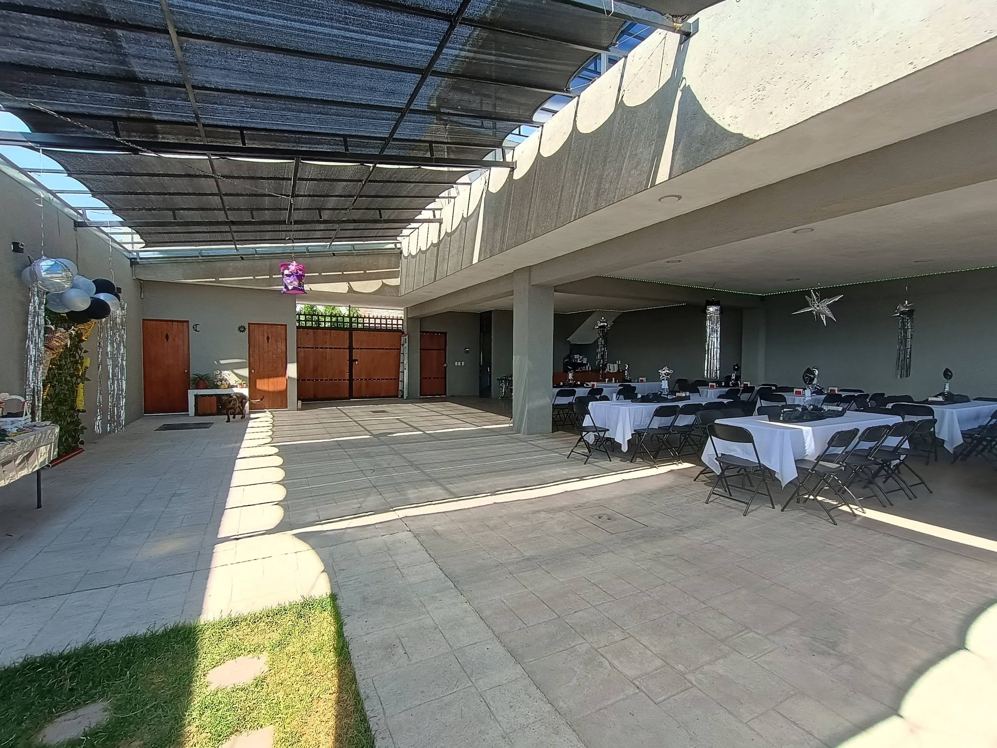 Área principal del Salón Mirador Gladiolas preparada para un evento